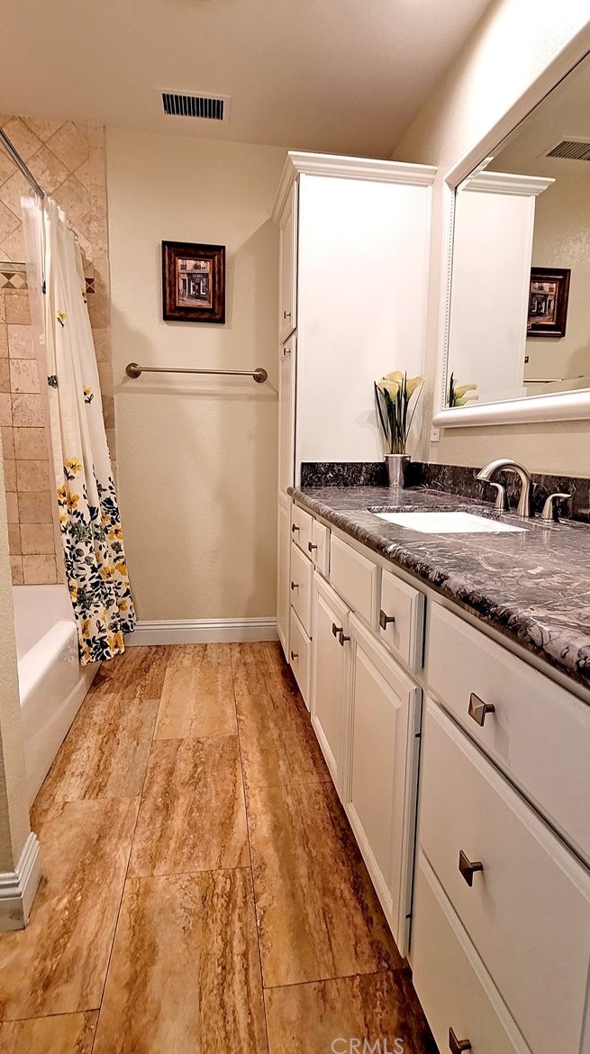 8059 Worthy Dr, Westminster CA  92683-7151 exterior