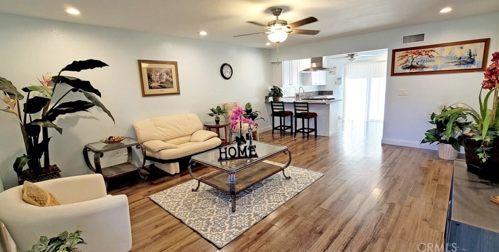 8059 Worthy Dr, Westminster CA  92683-7151 exterior