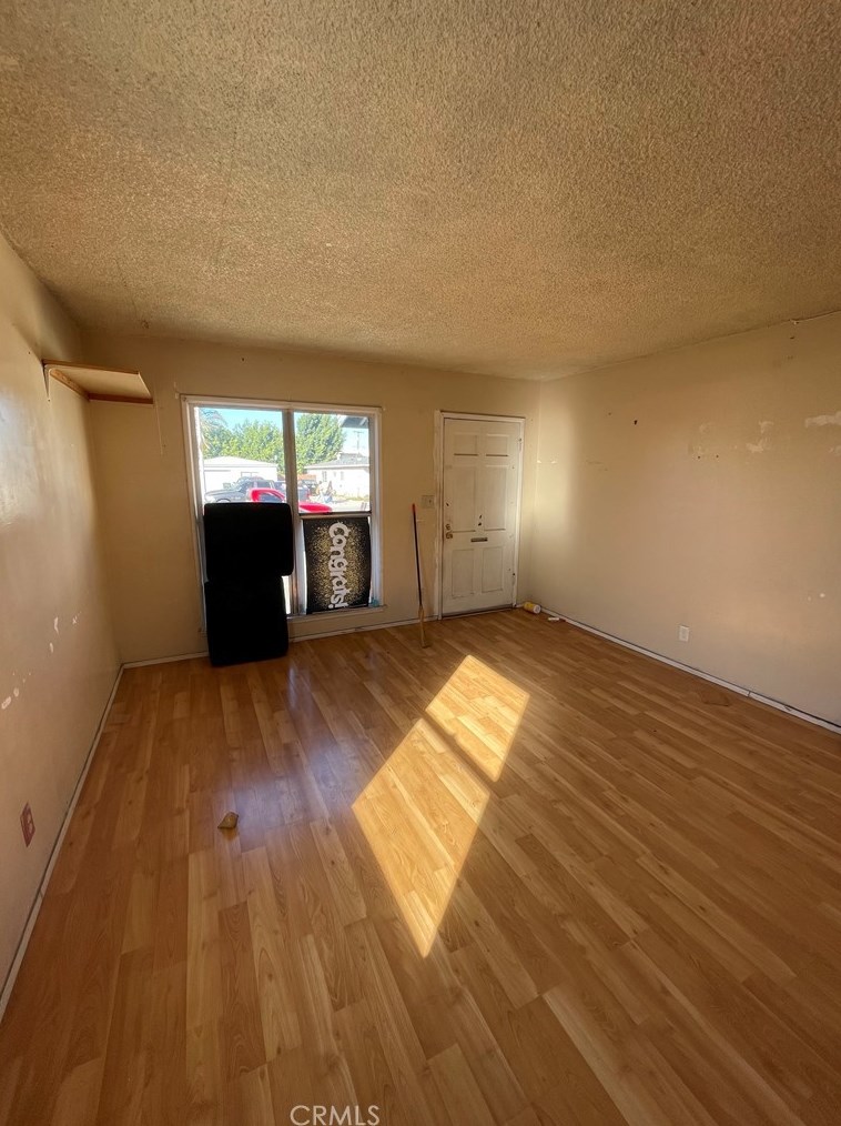 4712 Marine Ave, Lawndale CA  90260-1247 exterior