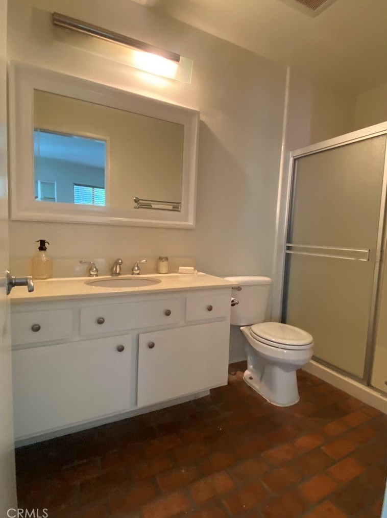 1887 Greenfield Ave, Los Angeles CA  90025-4416 exterior