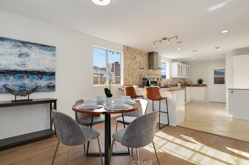 8119 Grimsby Ave, Los Angeles CA  90045-3315 exterior