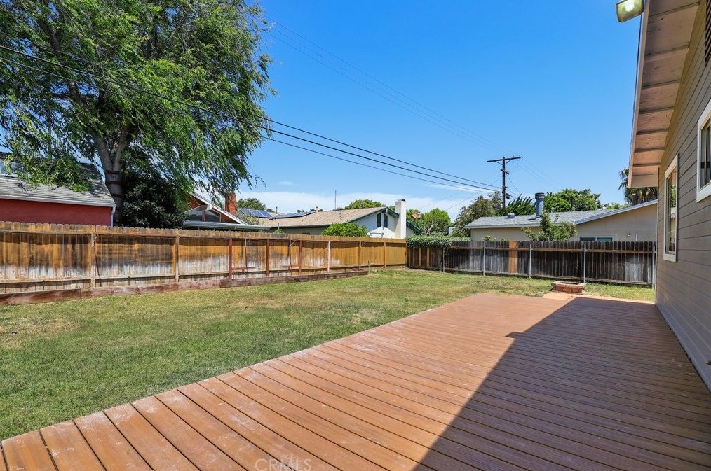 8119 Grimsby Ave, Los Angeles CA  90045-3315 exterior