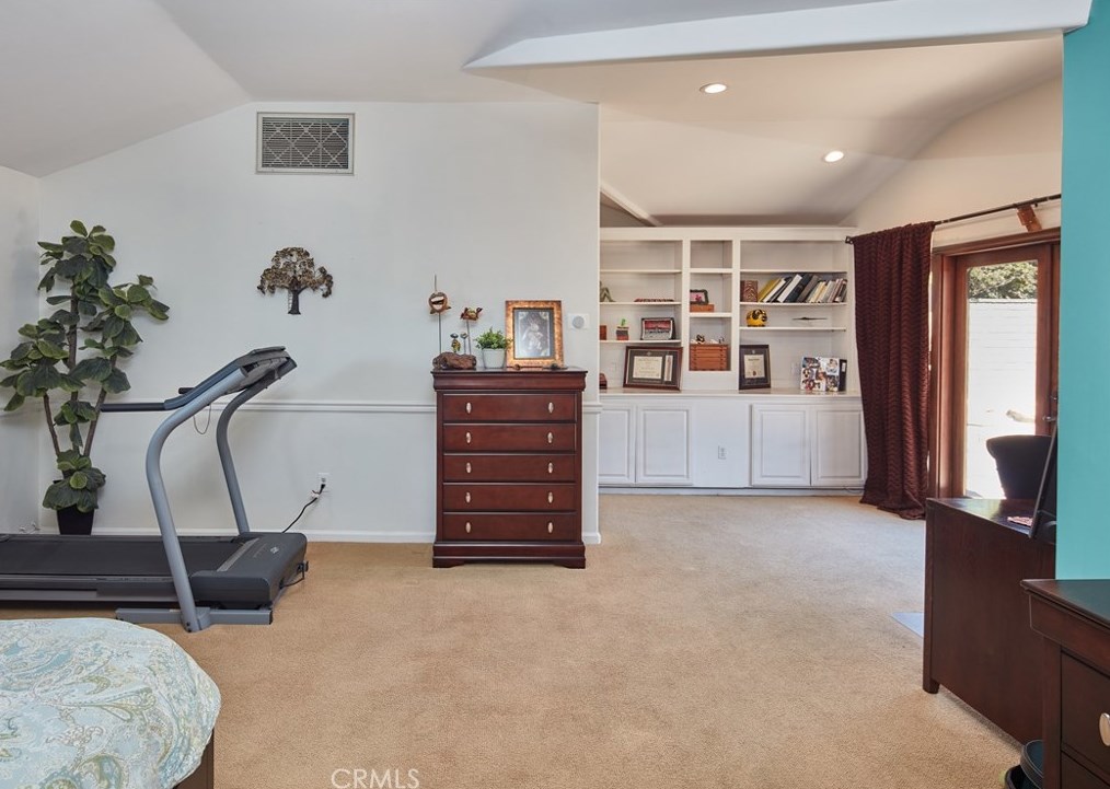 815 California St, El Segundo CA  90245-3250 exterior