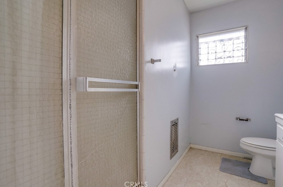 4825 Klamath St, Los Angeles CA  90032-3232 exterior