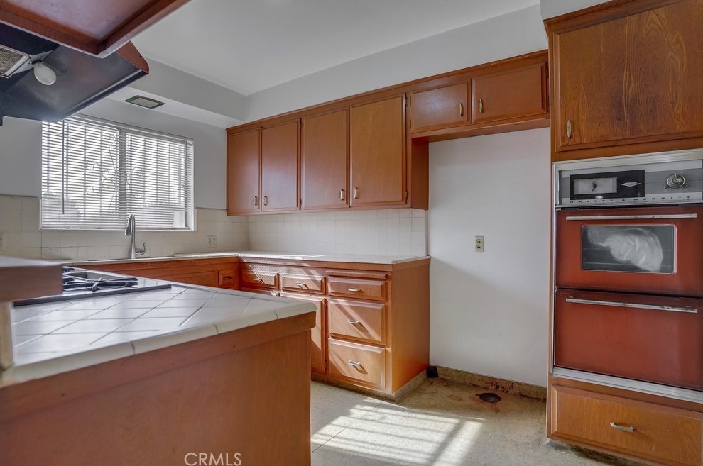 4825 Klamath St, Los Angeles CA  90032-3232 exterior