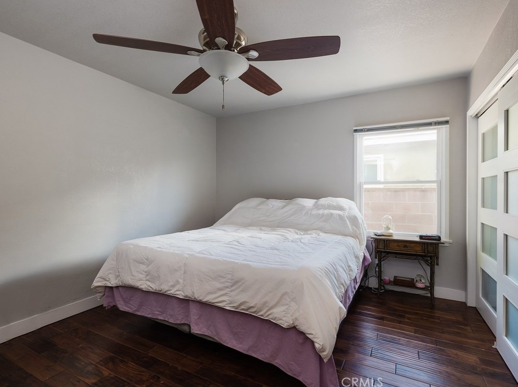 1201 Acacia Ave, El Segundo CA 90245-2017 exterior