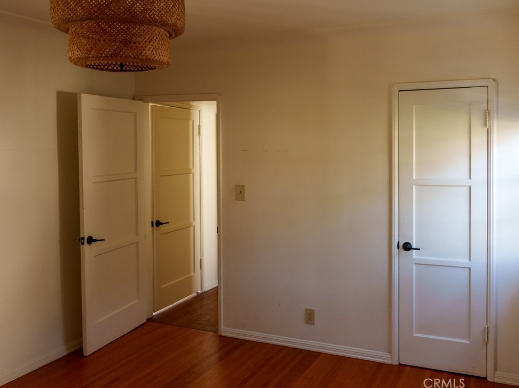 8461 Truxton Ave, Los Angeles CA  90045-3920 exterior