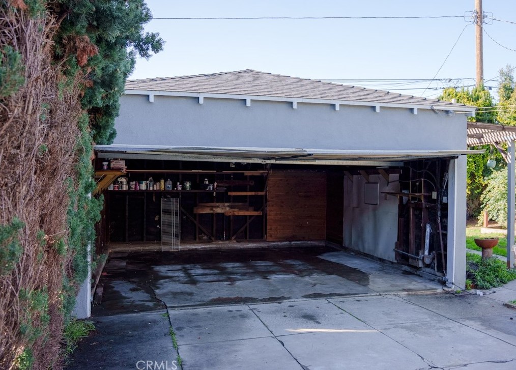 8461 Truxton Ave, Los Angeles CA  90045-3920 exterior