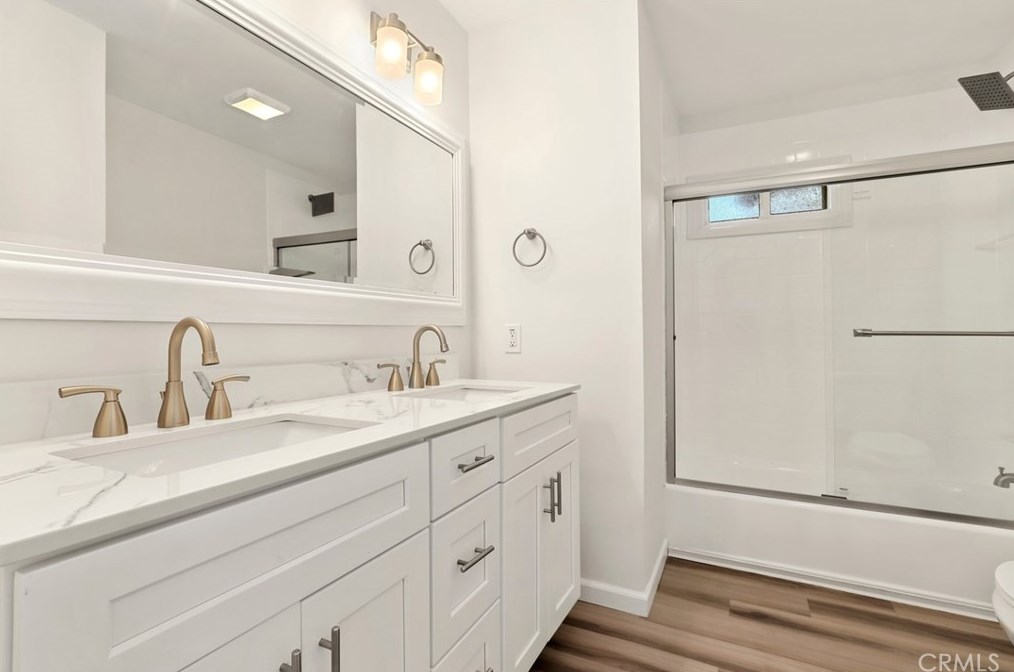 6660 81 St, Los Angeles CA 90045-2827 exterior