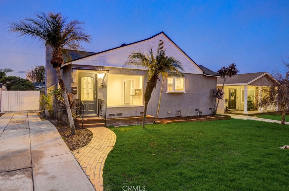 6660 81 St, Los Angeles CA 90045-2827 exterior