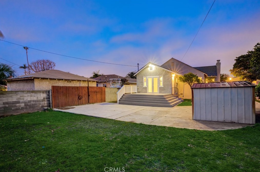 6660 81 St, Los Angeles CA 90045-2827 exterior