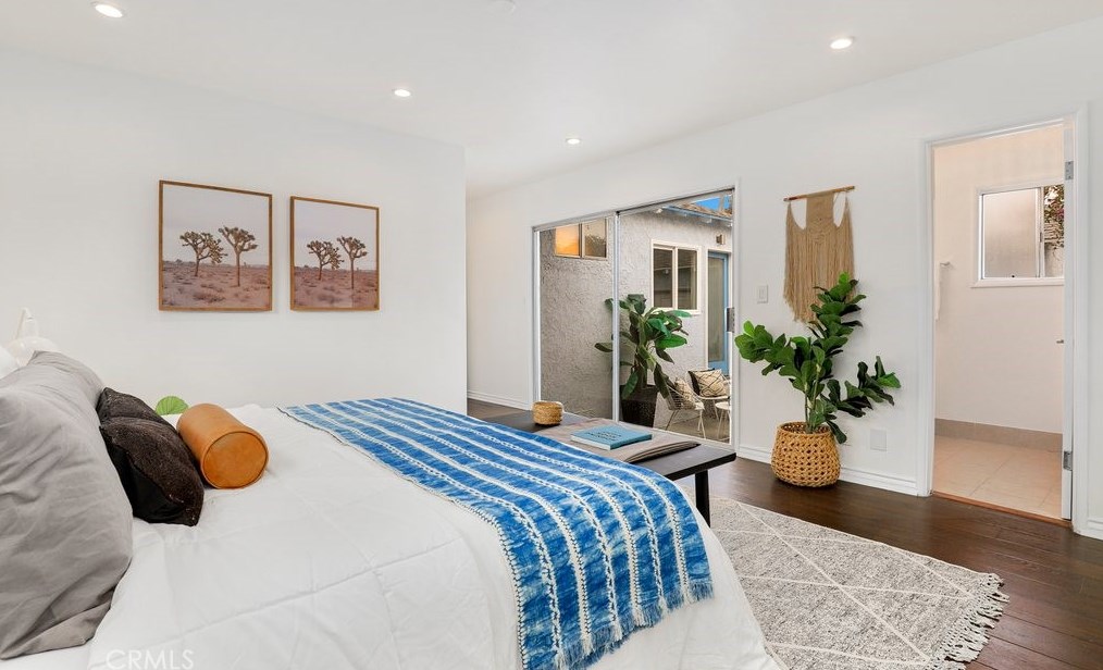 7736 Midfield Ave, Los Angeles CA  90045-3236 exterior