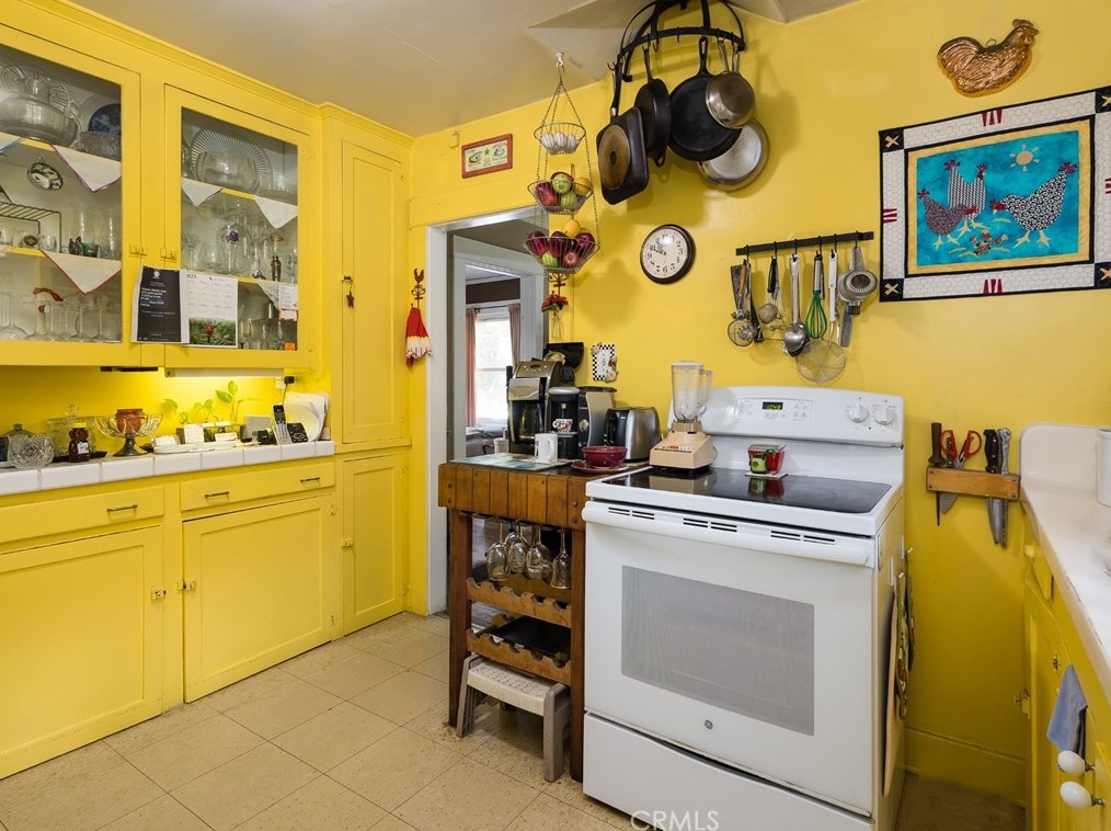 947 Virginia St, El Segundo CA  90245-2153 exterior