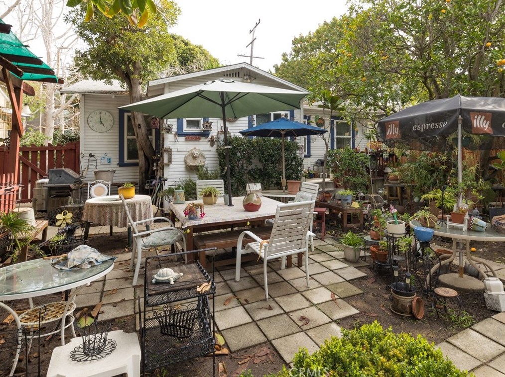 947 Virginia St, El Segundo CA  90245-2153 exterior