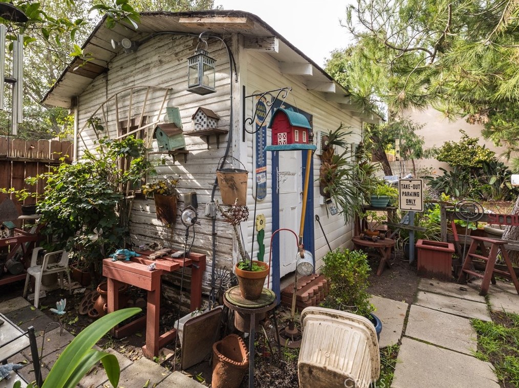 947 Virginia St, El Segundo CA  90245-2153 exterior