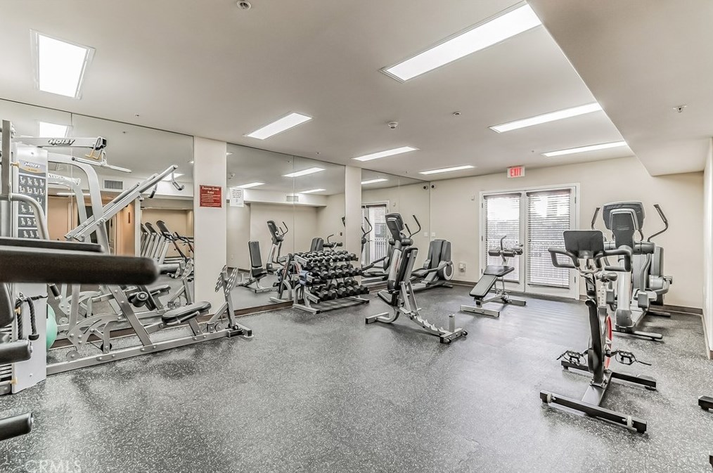 3740 Santa Rosalia Dr, Los Angeles CA  90008-3620 exterior