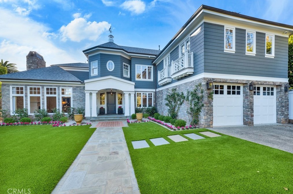 321 Saltair Ave, Los Angeles CA  90049-2914 exterior