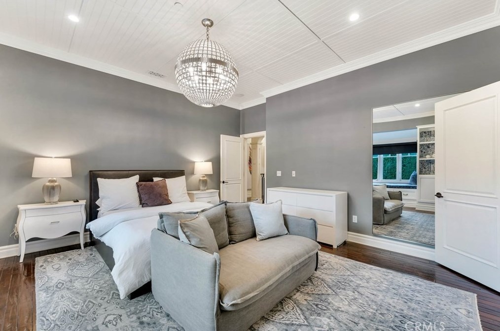 321 Saltair Ave, Los Angeles CA  90049-2914 exterior