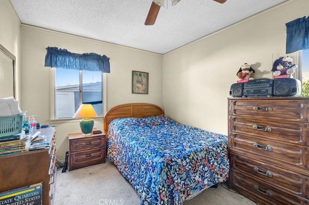 15328 Cranbrook Ave, Lawndale CA  90260-2425 exterior