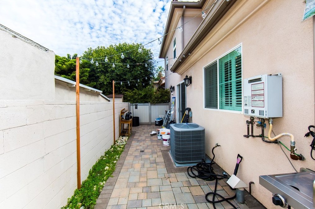 111 Mclean St, Alhambra CA  91801-1460 exterior