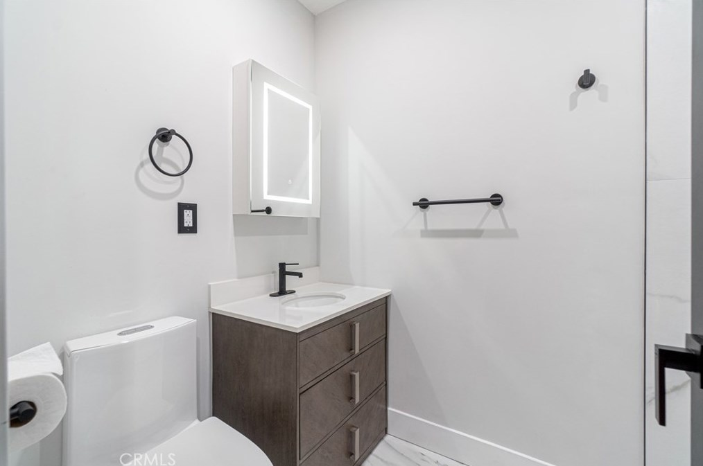 11194 Orville St, Los Angeles CA  90230-5380 exterior