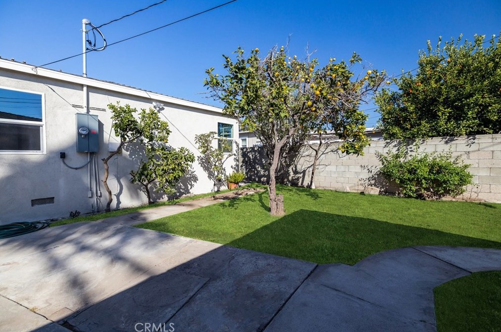 5124 135th St, Hawthorne CA  90250-5630 exterior