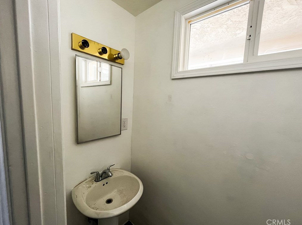 144 Avenue, Palmdale CA  93551-7800 exterior