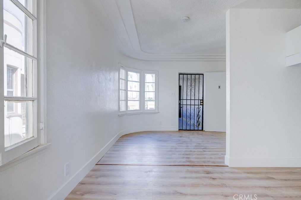 1144 57th St, Los Angeles CA  90011-4821 exterior