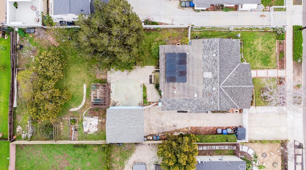 525 Maple Ave, El Segundo CA  90245-2425 exterior