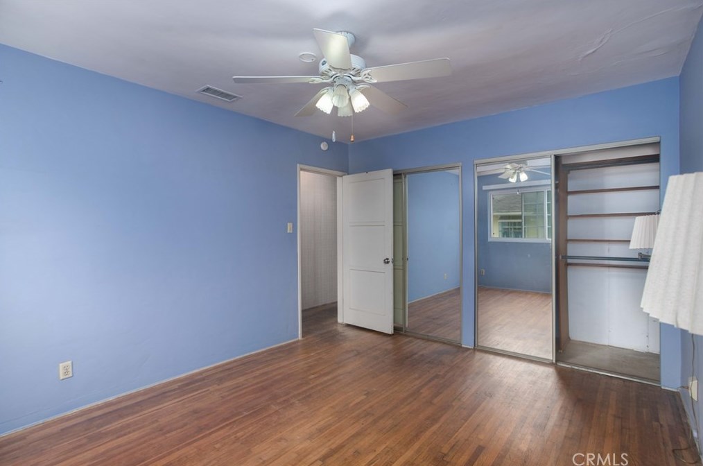 525 Maple Ave, El Segundo CA  90245-2425 exterior