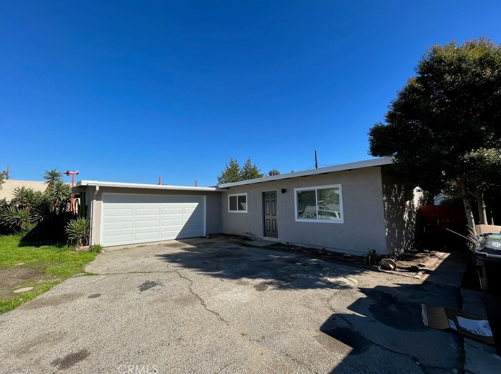 13766 Desmond St, Los Angeles CA  91331-2706 exterior