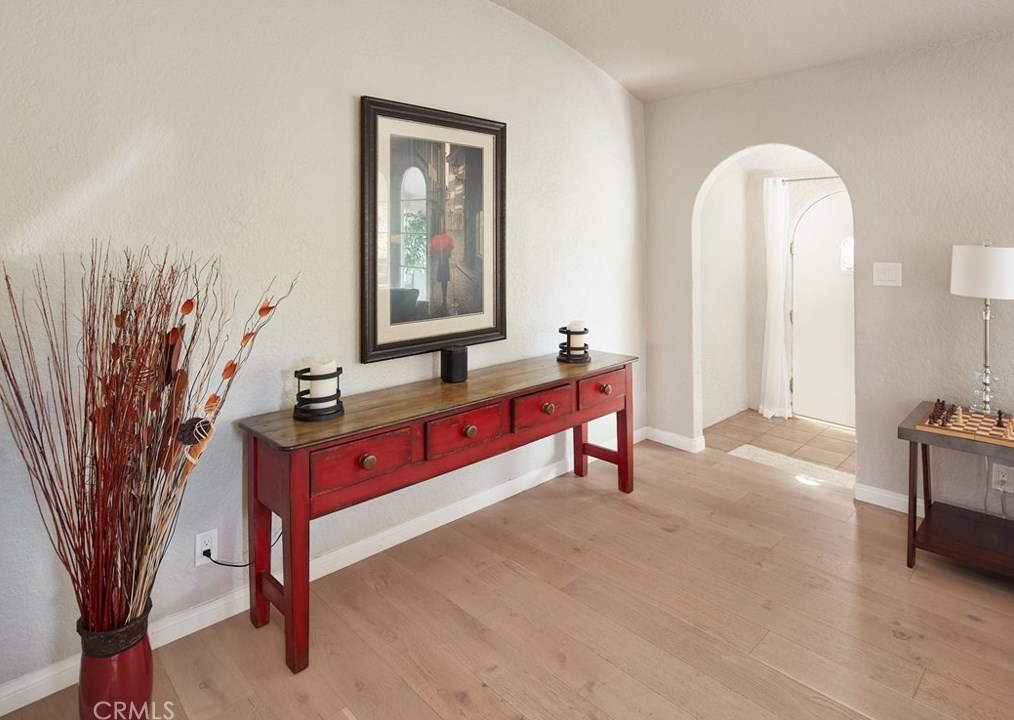 322 Loma Vista St, El Segundo CA  90245-2901 exterior