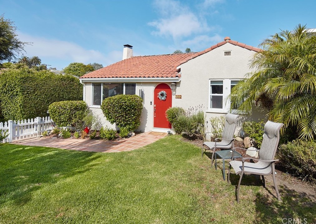 322 Loma Vista St, El Segundo CA  90245-2901 exterior