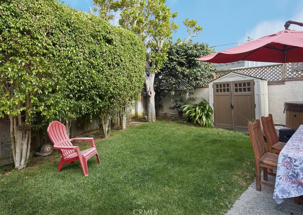 322 Loma Vista St, El Segundo CA  90245-2901 exterior