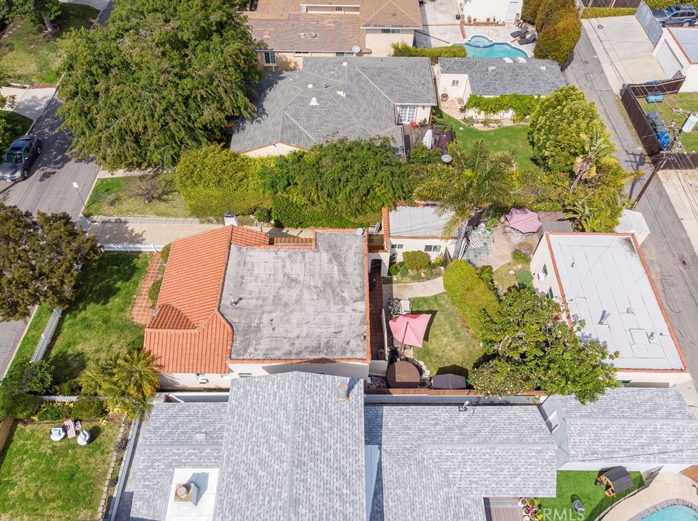 322 Loma Vista St, El Segundo CA  90245-2901 exterior