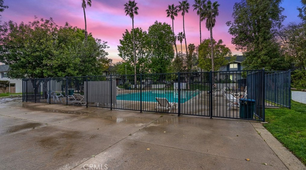 10225 Lurline Ave, Chatsworth CA  91311-3270 exterior