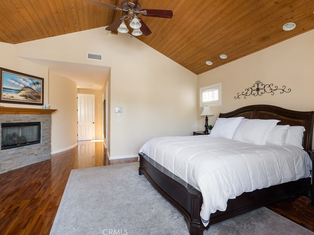 828 Penn St, El Segundo CA  90245-2511 exterior