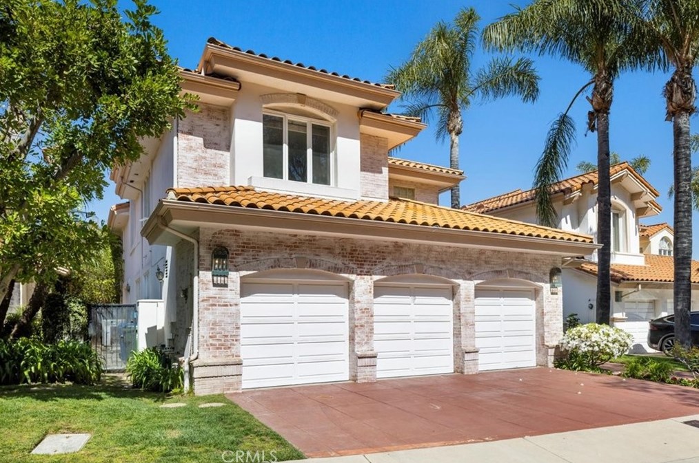 12643 Promontory Rd, Los Angeles CA  90049-6813 exterior