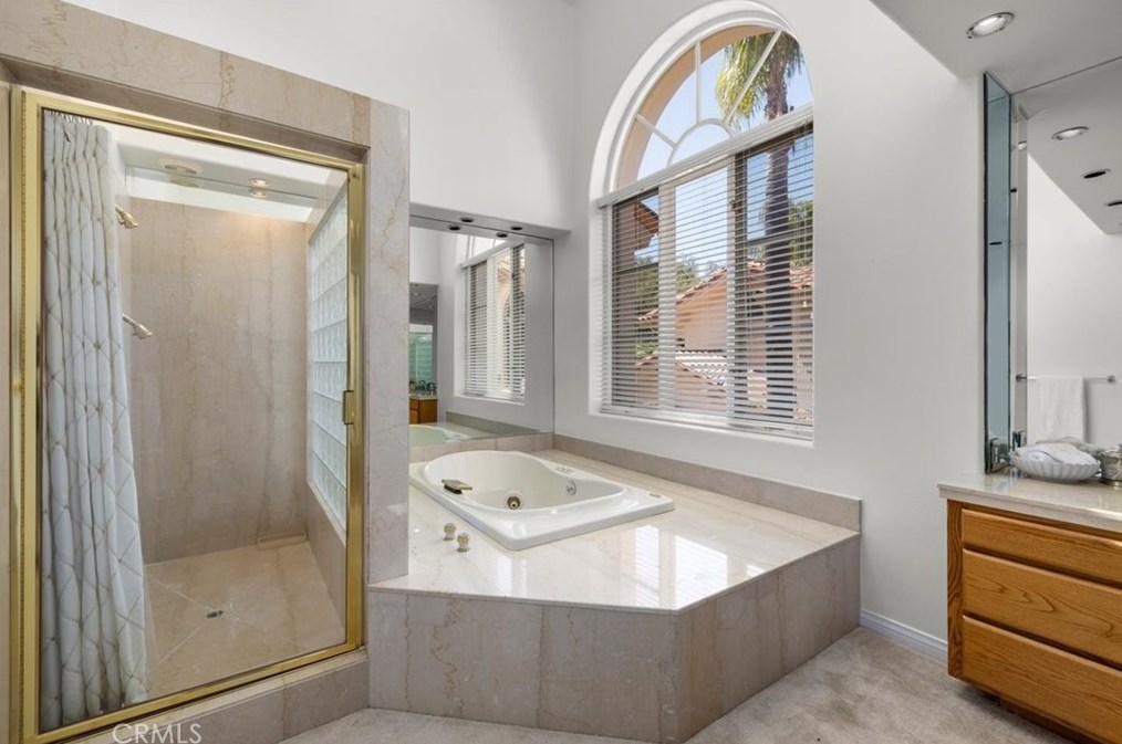 12643 Promontory Rd, Los Angeles CA  90049-6813 exterior