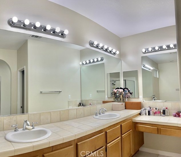 14685 Shady Valley Way, Moreno Valley CA  92555-5736 exterior