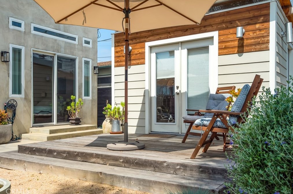 3818 Lyceum Ave, Los Angeles CA  90066-4125 exterior