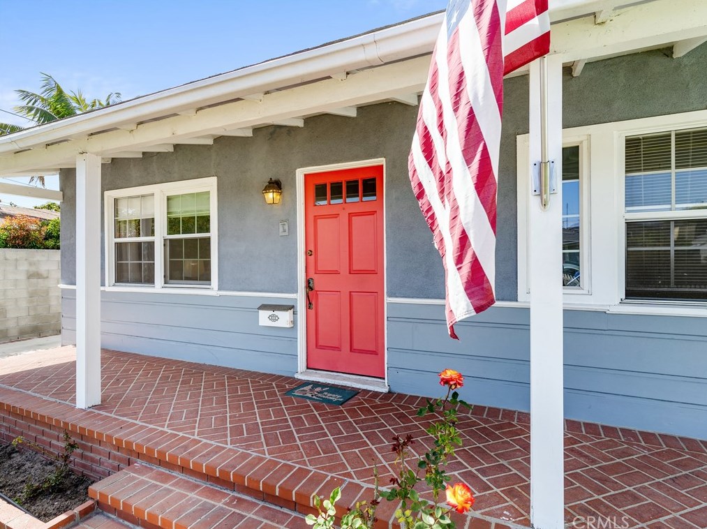 11423 Braddock Dr, Los Angeles CA  90230-5125 exterior