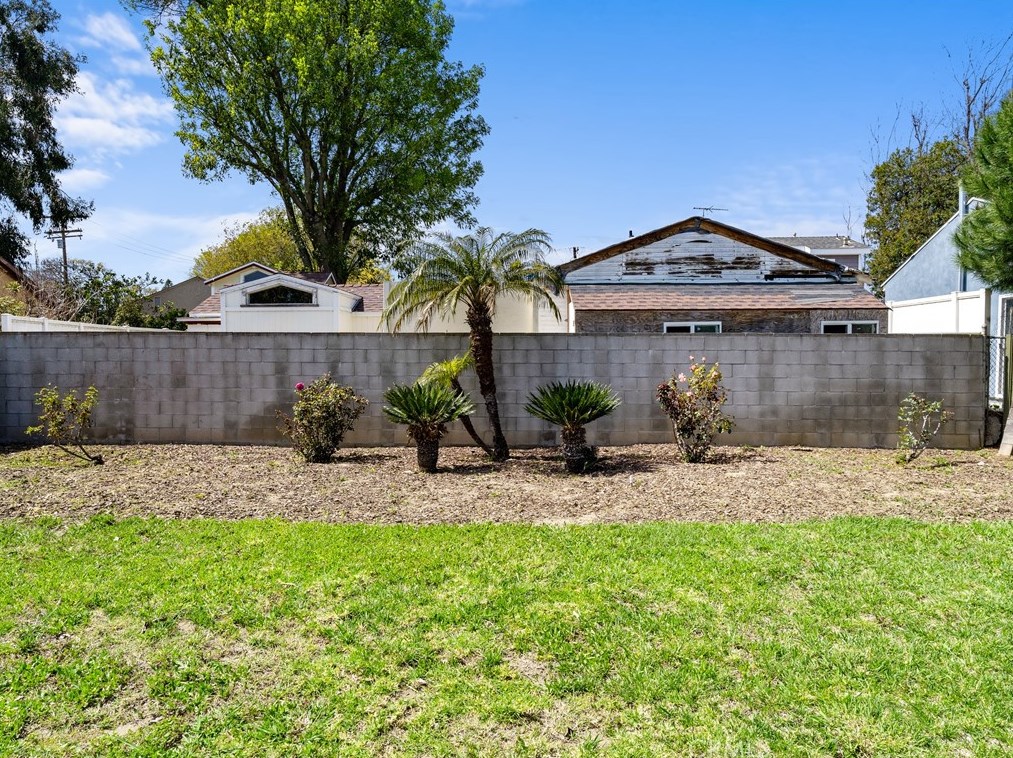 11423 Braddock Dr, Los Angeles CA  90230-5125 exterior