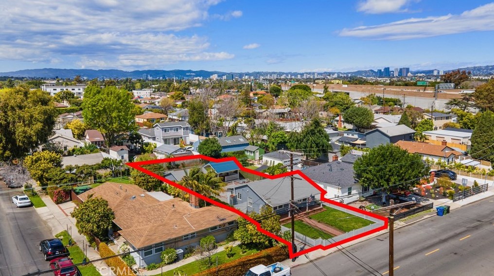 11423 Braddock Dr, Los Angeles CA  90230-5125 exterior