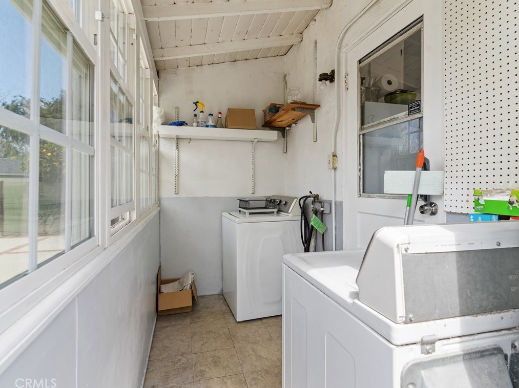 11423 Braddock Dr, Los Angeles CA  90230-5125 exterior