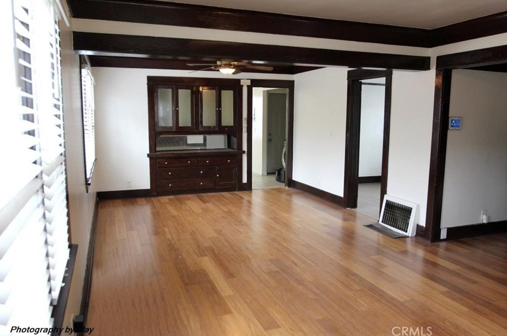 1432 58th St, Los Angeles CA  90011-4928 exterior