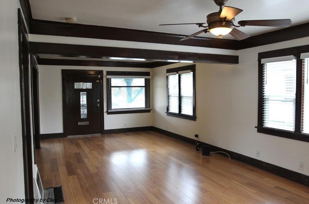 1432 58th St, Los Angeles CA  90011-4928 exterior