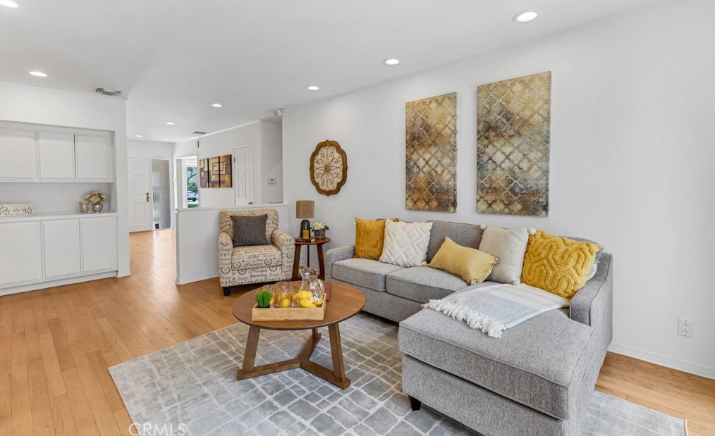 9619 Monte Mar Dr, Los Angeles CA  90035-4015 exterior