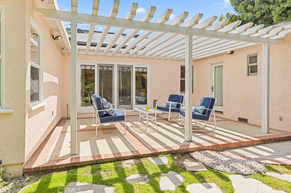 9619 Monte Mar Dr, Los Angeles CA  90035-4015 exterior