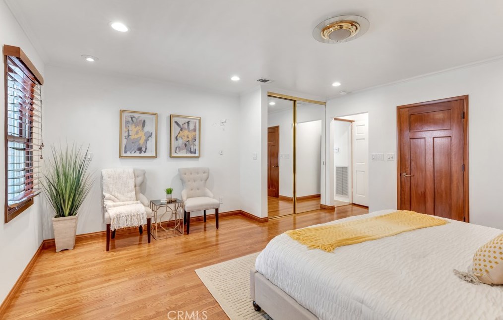9619 Monte Mar Dr, Los Angeles CA  90035-4015 exterior